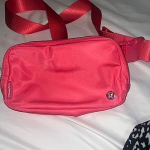 Lululemon belt bag